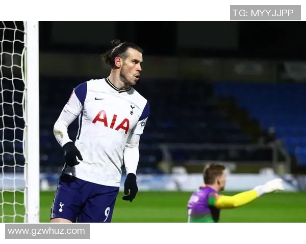 米尔顿与威科姆的激烈对决揭示足球战术与团队合作的重要性